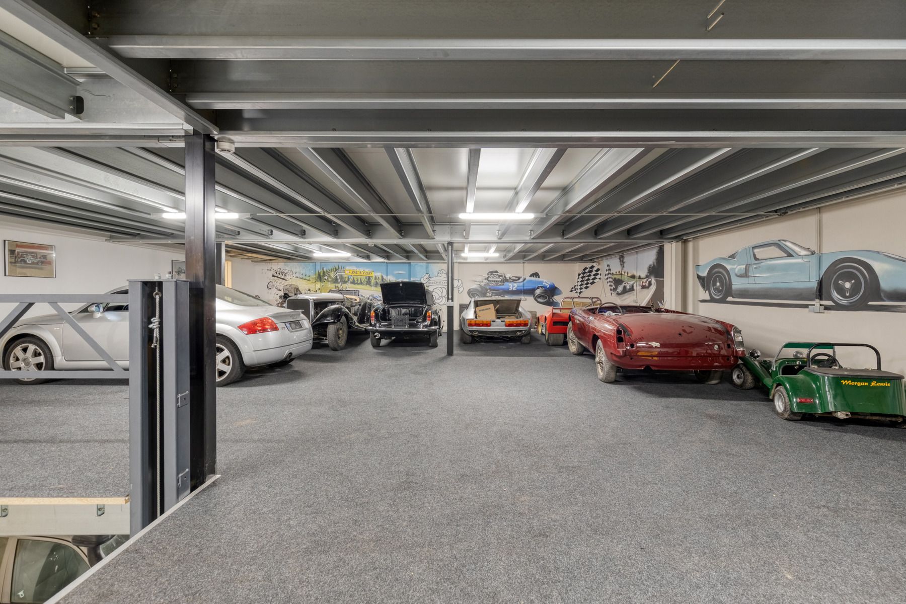 Recent vernieuwde loods met bovenliggend luxe appartement ! foto 12