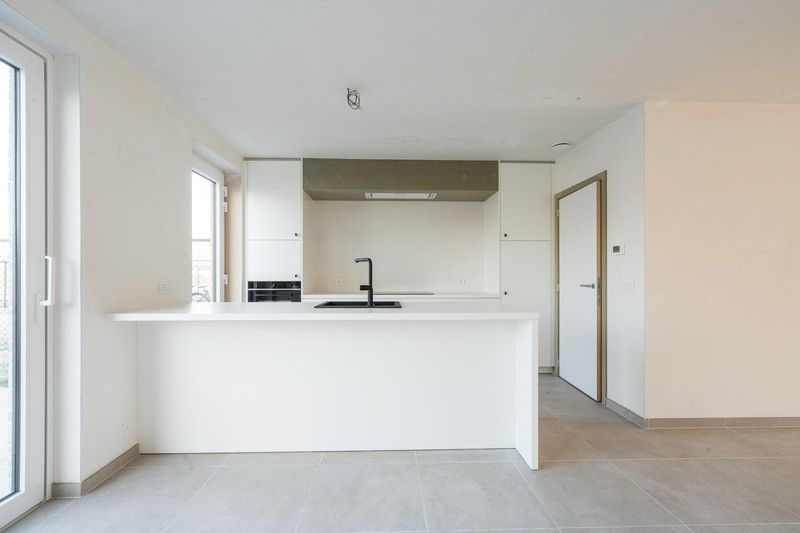Instapklare nieuwbouwwoning met zonnige tuin te Roeselare foto 6