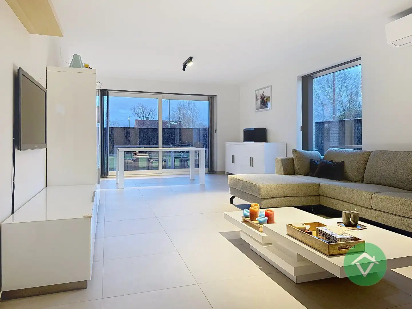 Recent halfopen nieuwbouwwoning te Koekelare. foto 5