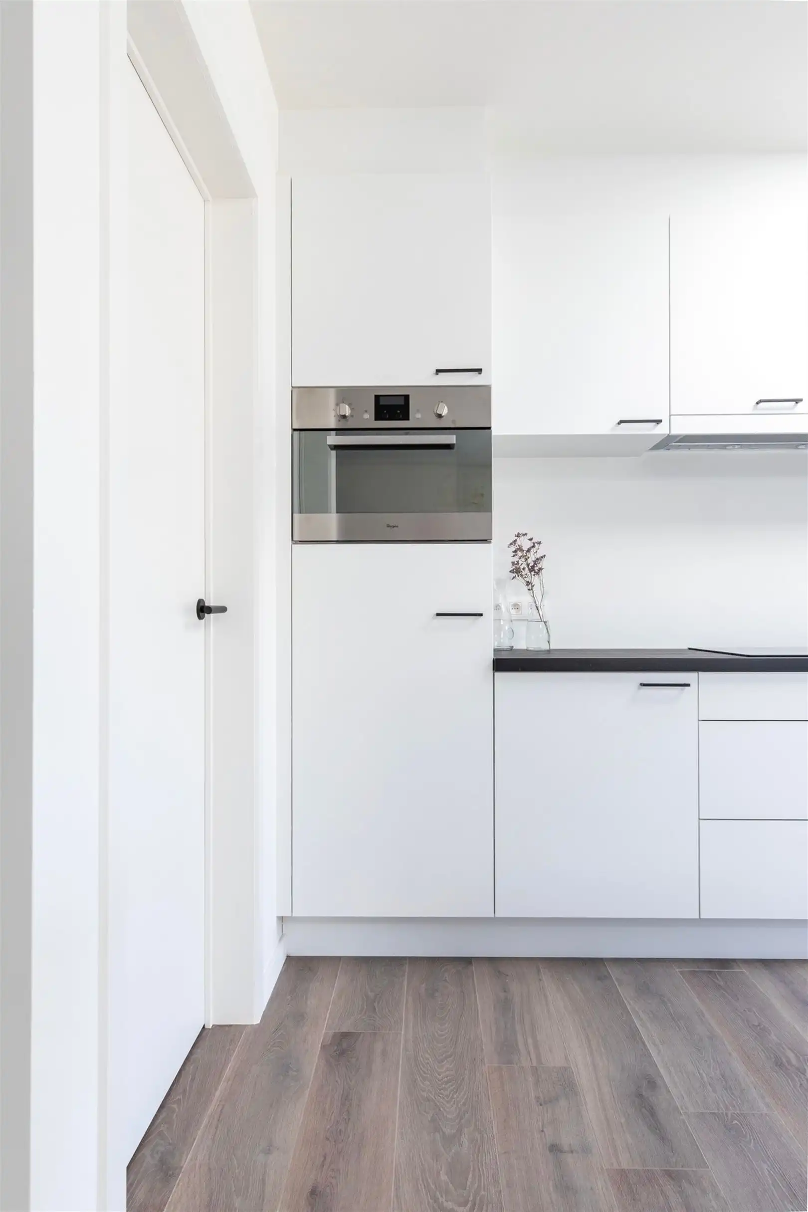 Volledig afgewerkte nieuwbouwwoning MOGELIJKS 6% BTW !! foto 3