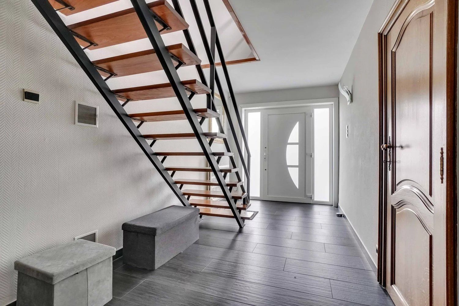 Degelijk gerenoveerde, rustig gelegen woning foto 9