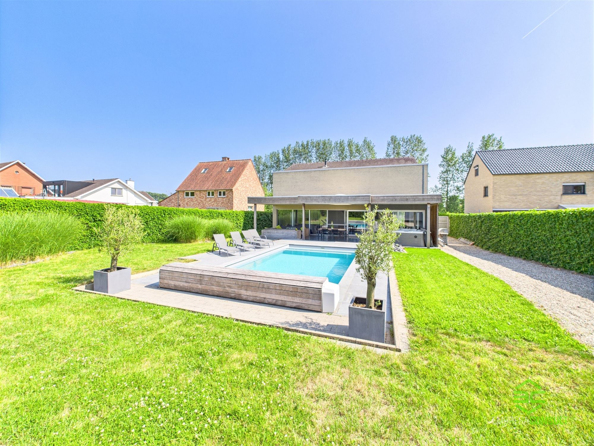 Prachtige villa met 4 slpk op een rustige locatie! foto 27