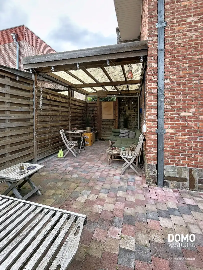 Ruime gezinswoning met 3 slaapkamers en mooie tuin foto 15