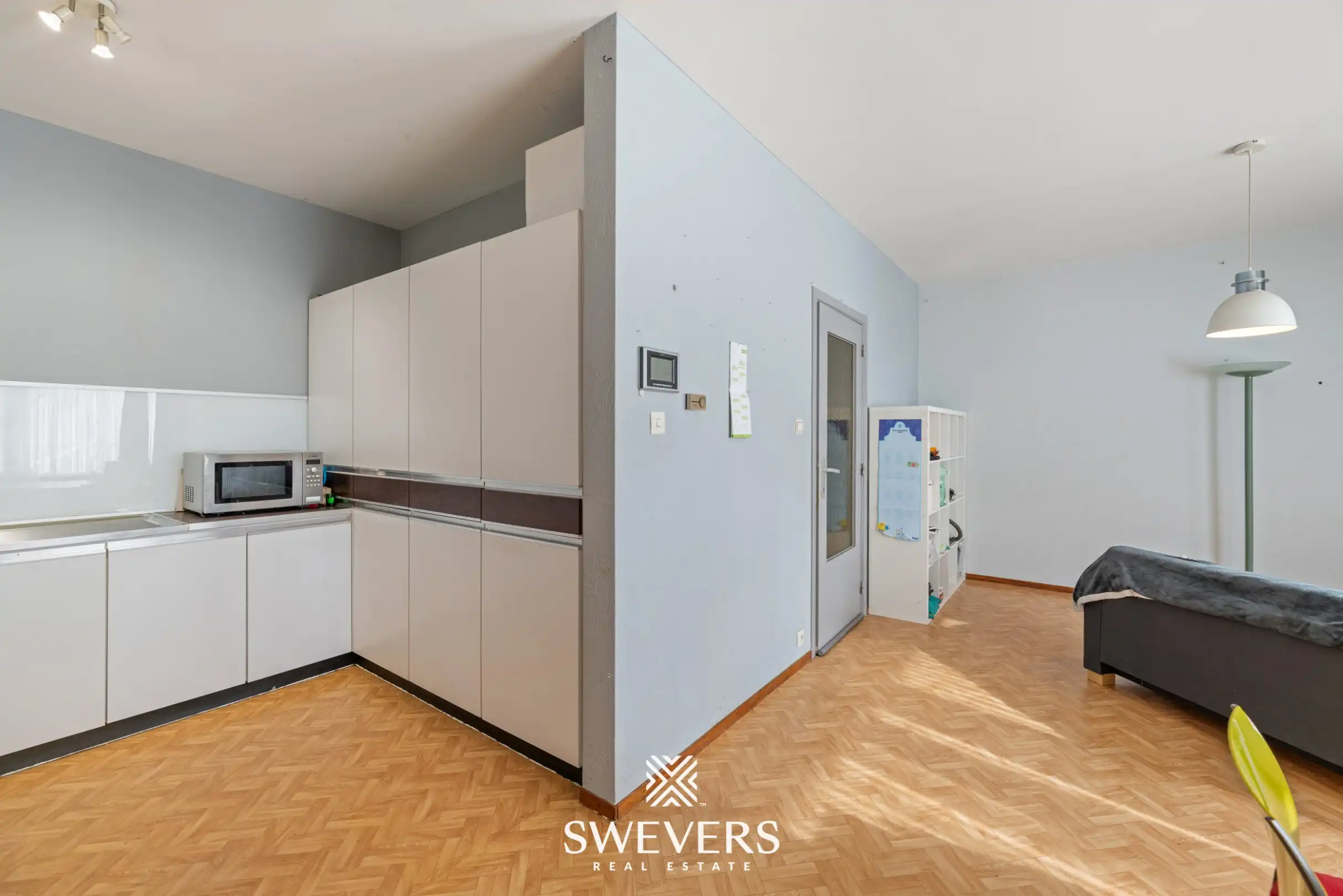 Gelijkvloers appartement met 2 slaapkamers en garagebox in centrum Beringen foto 6