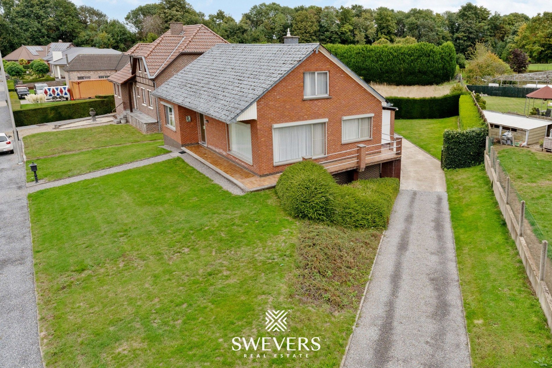 Verzorgde open bebouwing met grote tuin in Borgloon foto 34