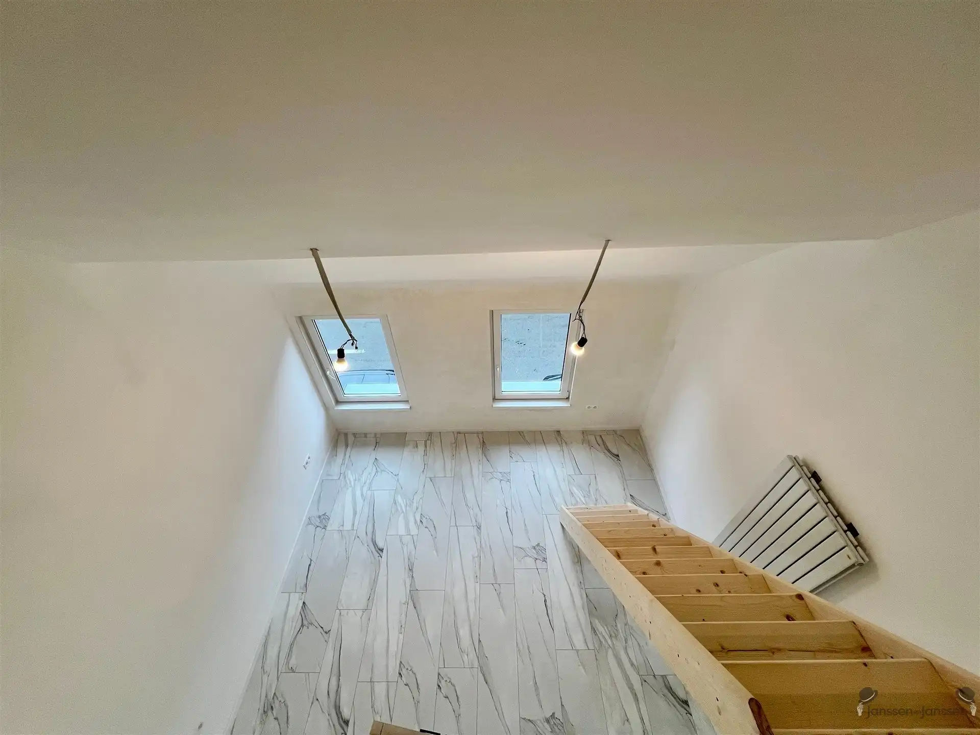 Gerenoveerde rijwoning met 2 slaapkamers foto 10