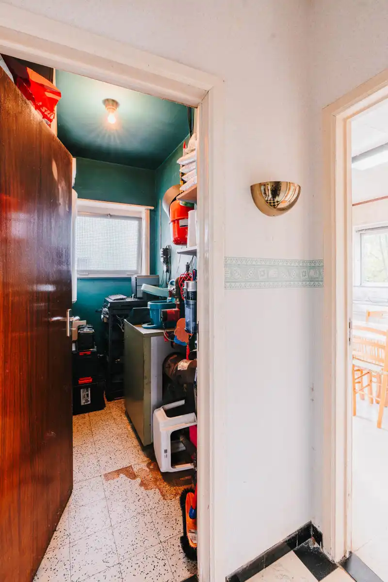 Bungalow op prachtig perceel van 18are in éénrichtingsstraat foto 17