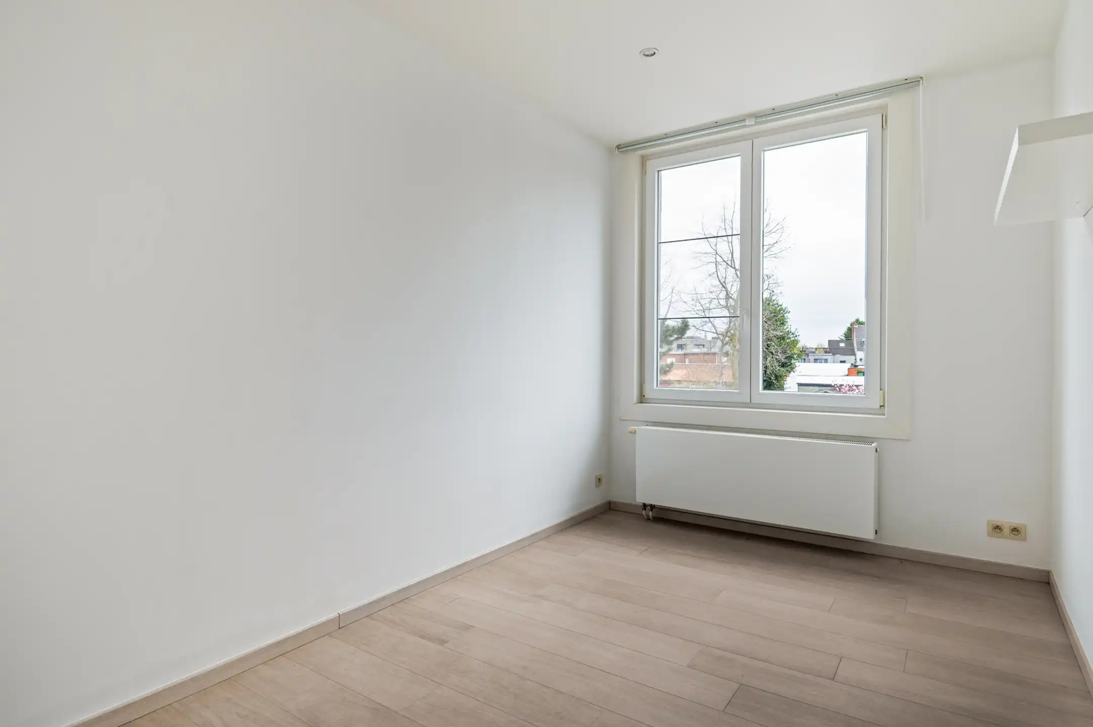 Knap gerenoveerde woning met zonninge tuin nabij het centrum foto 12