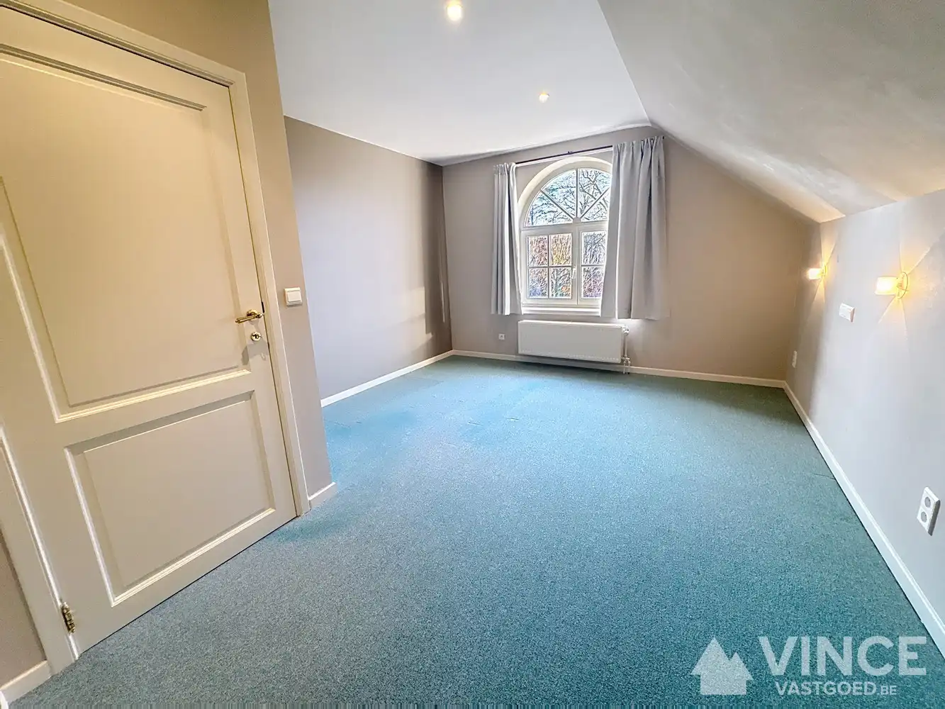 Instapklare gezinswoning met zonnige tuin in rustige doodlopende straat foto 13