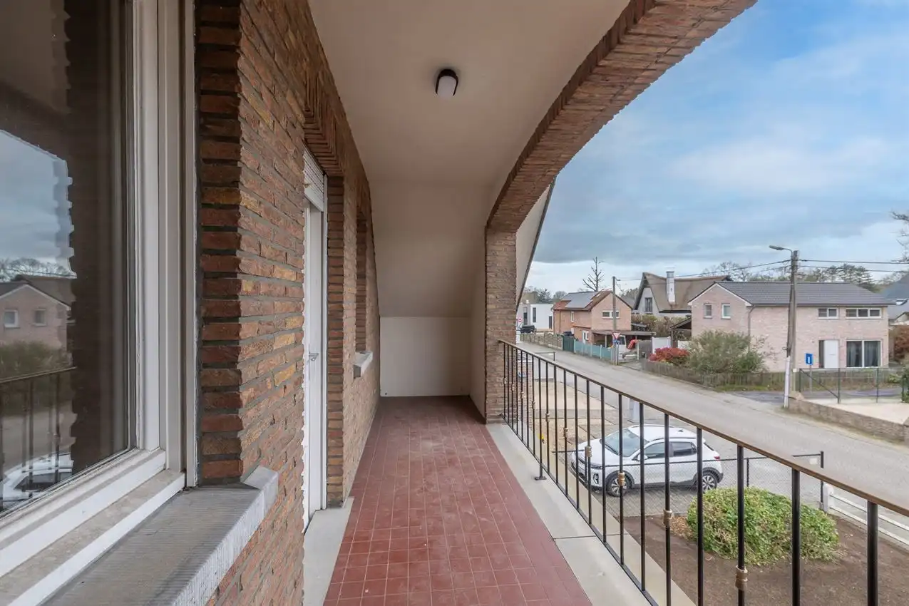 Gusting gelegen woning met 3 slpk, garage en tuin foto 31