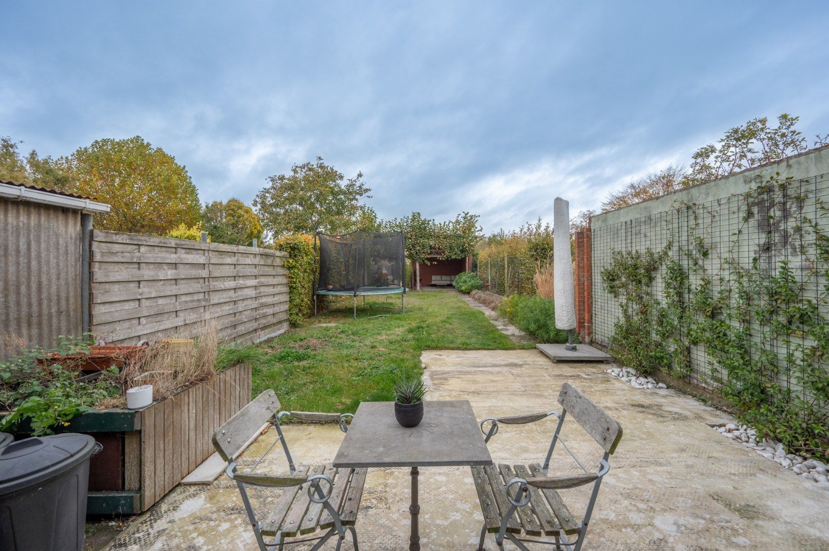 Charmante en verrassend ruime woonst op goede ligging in Sint-Michiels foto 13