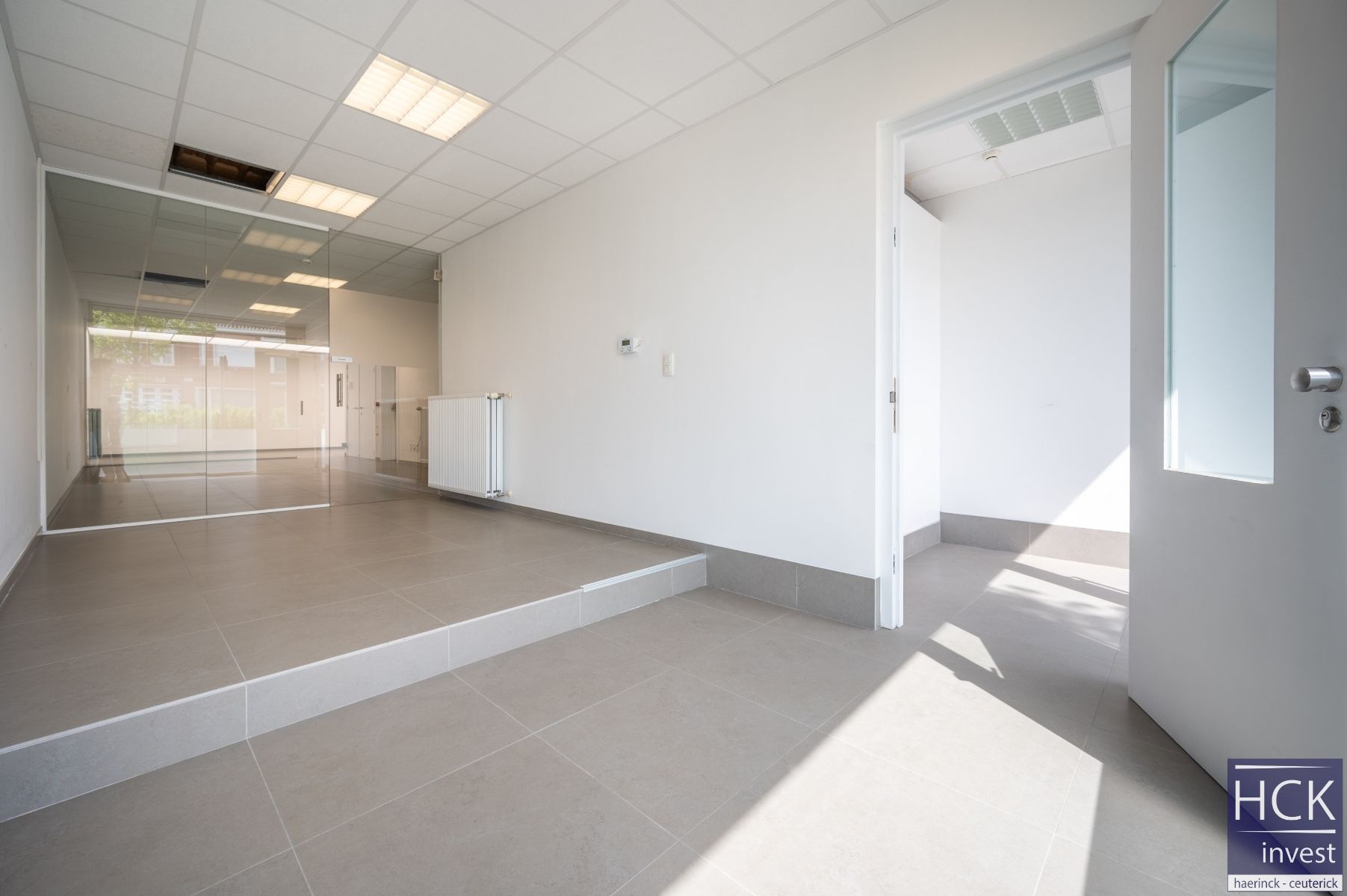 KRUISHOUTEM - Commerciële ruimte  94m² op topligging in centrum! foto 4