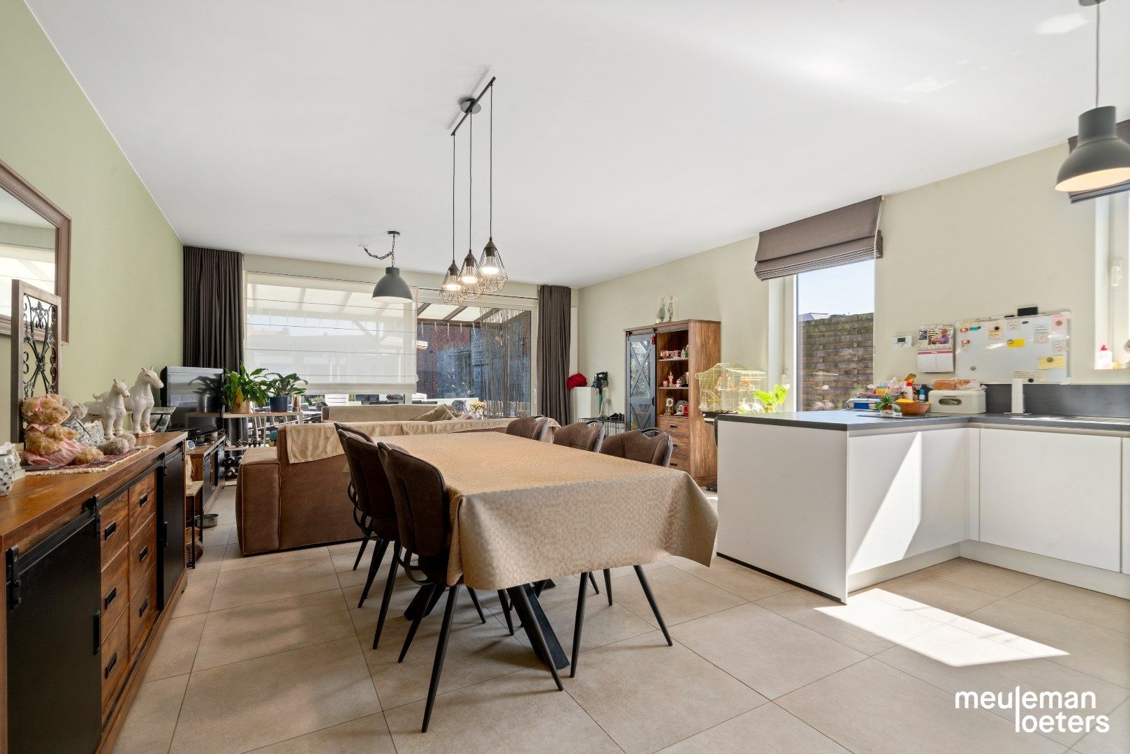 Schitterend gelijkvloers appartement met terras foto 17