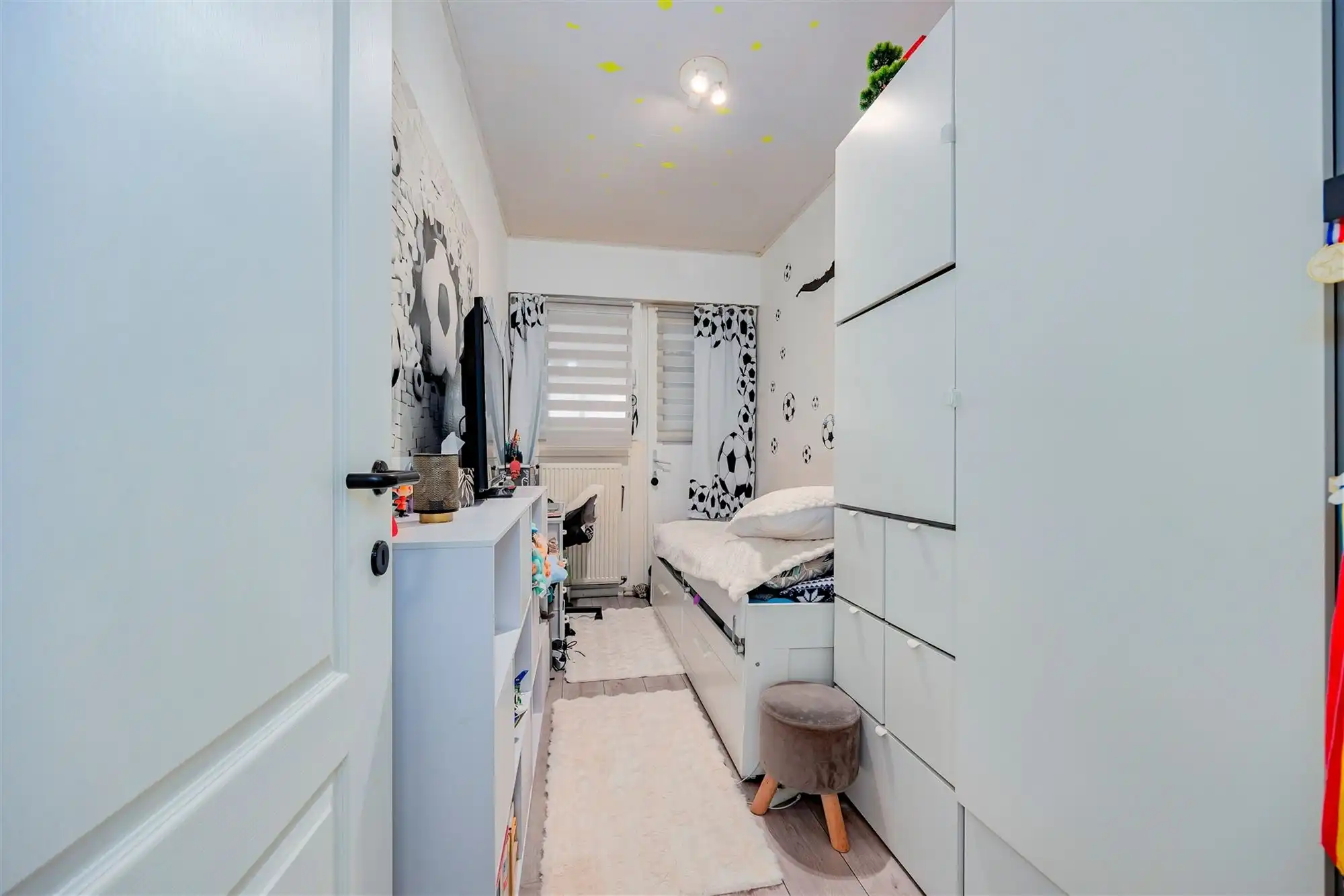 Leuk 2 slaapkamer appartement met tuin in Deurne foto 13