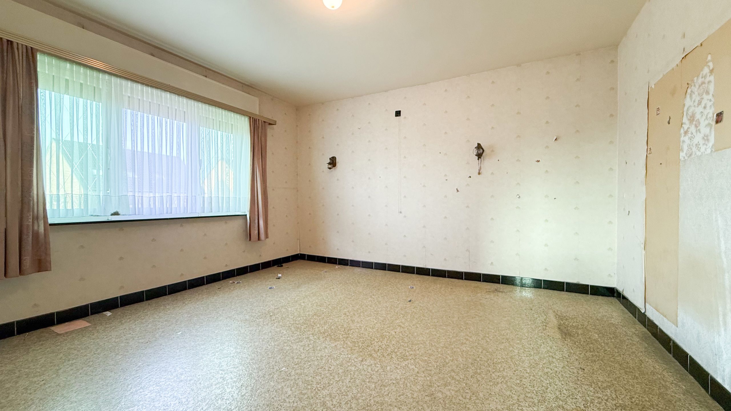 Te vernieuwen woning met 11a 87ca grond in Heusden-Zolder! foto 30