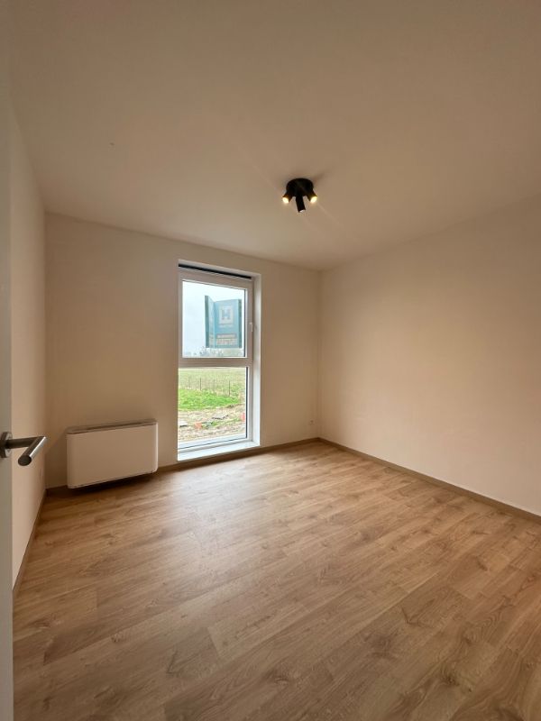 Moderne nieuwbouwwoning gelegen in Rumbeke foto 4