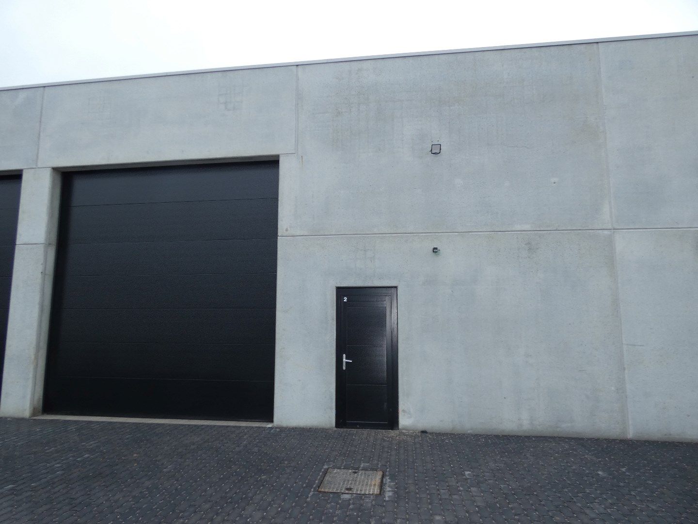 Loods (225 m²) met sectionaalpoort en parking, Torhout foto 9