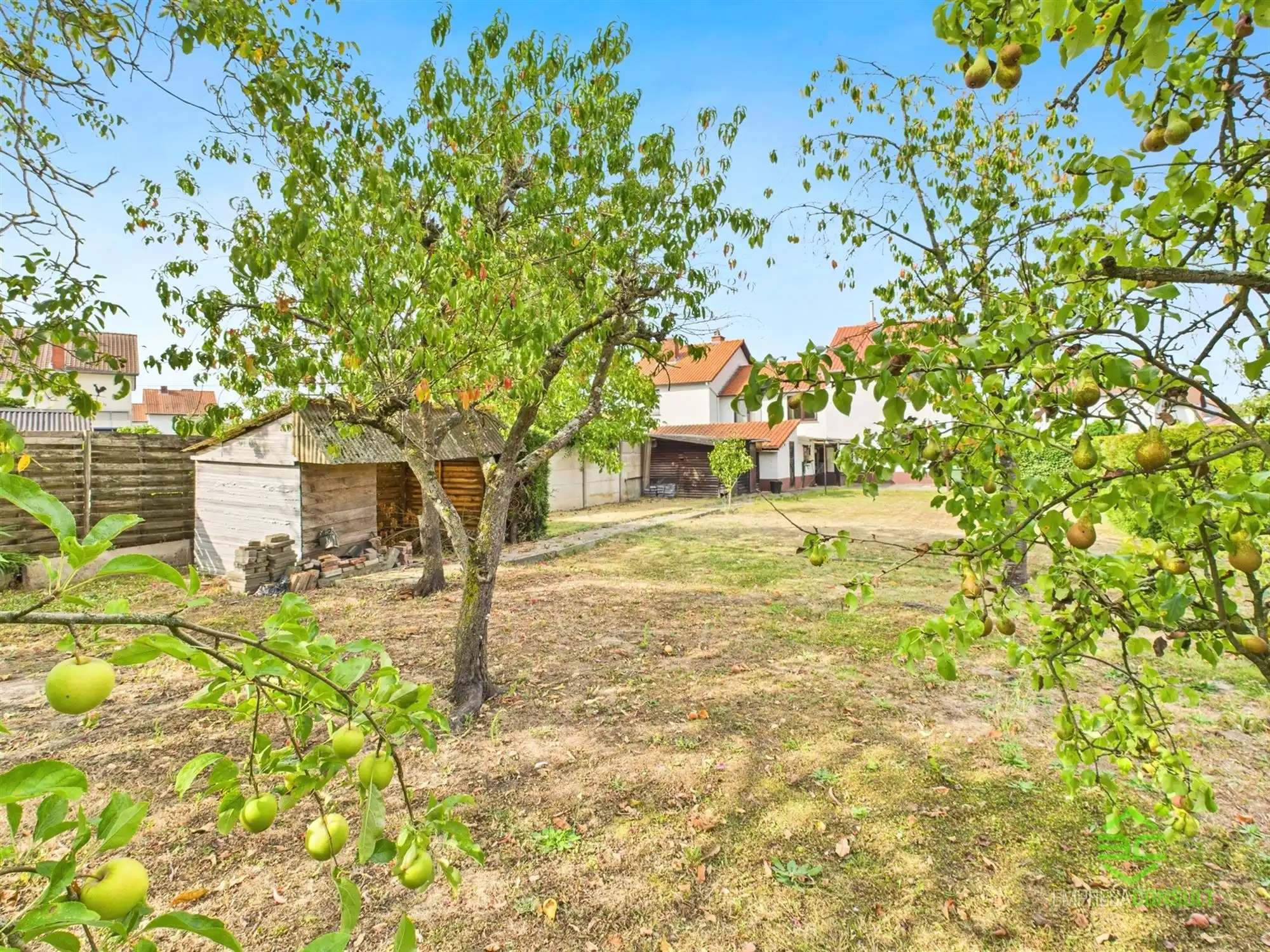 Op te frissen gezinswoning op een rustige locatie! foto 26