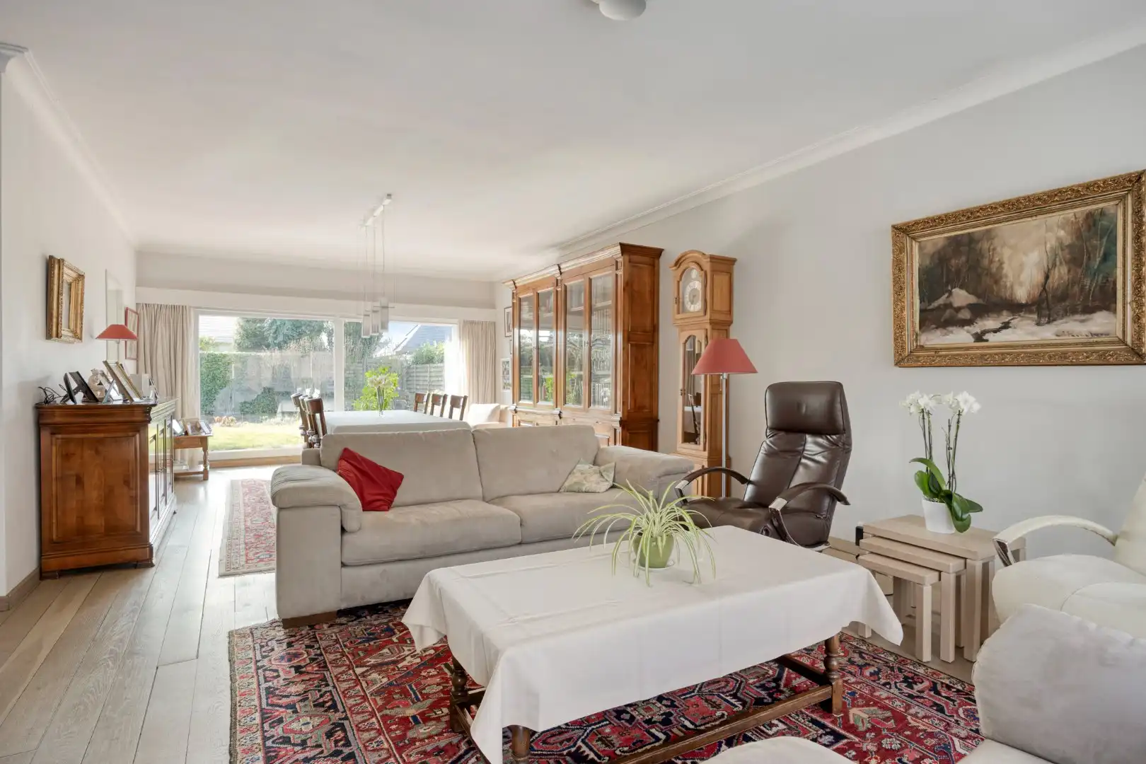 Verzorgde woning met 3 slpks in rustige woonwijk foto 2