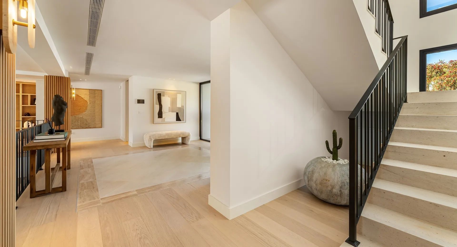 Pure perfectie in Nueva Andalucía: unieke villa met hoogwaardige afwerking foto 10
