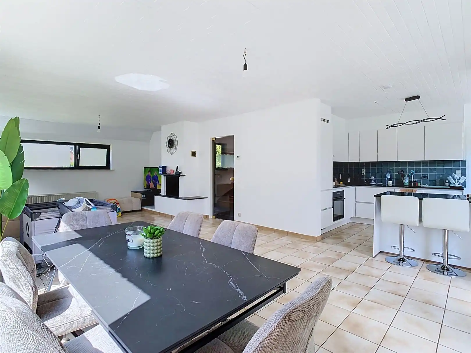Prachtige vrijstaande woning in rustige wijk foto 2