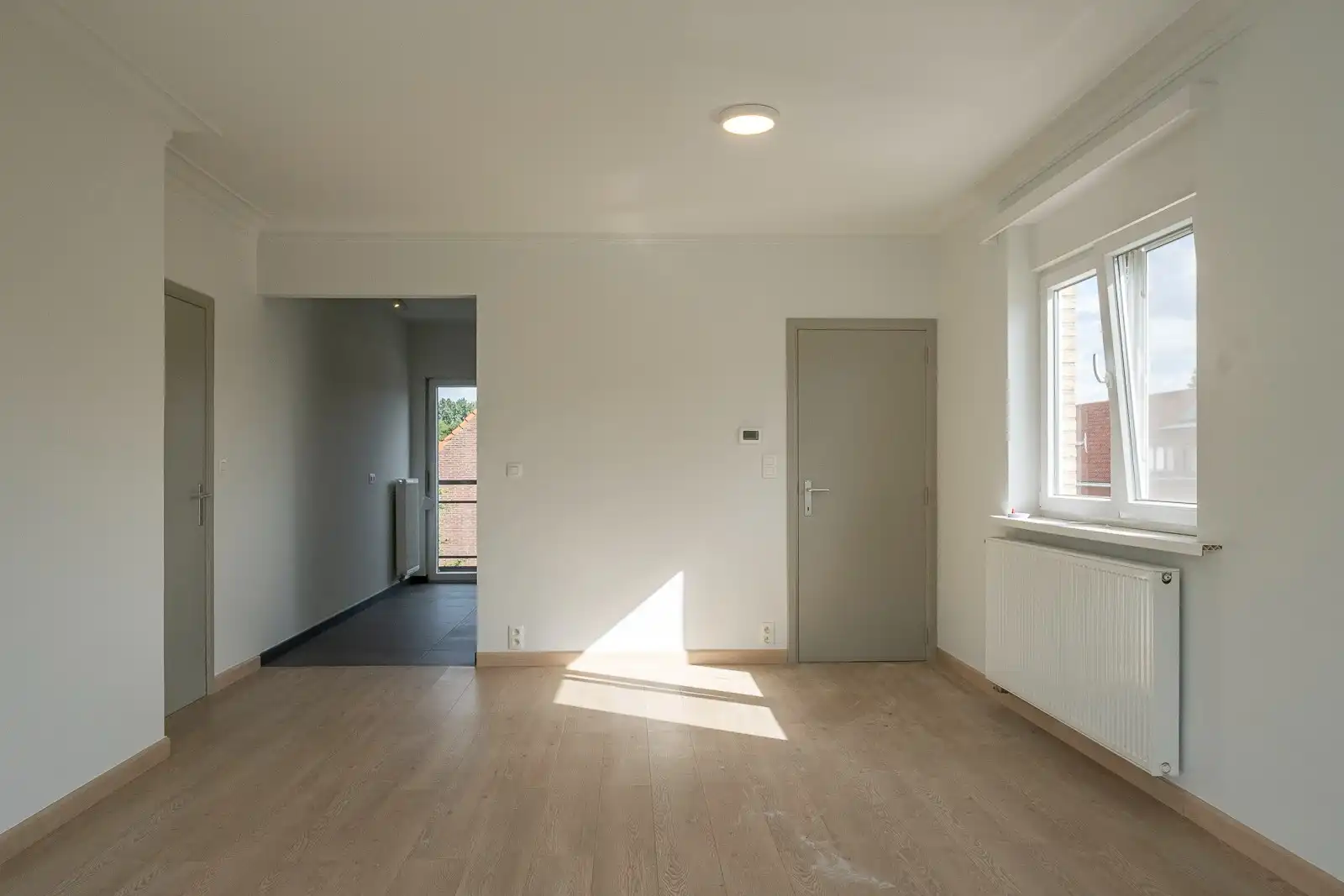 Gerenoveerd appartement met garagebox foto 3