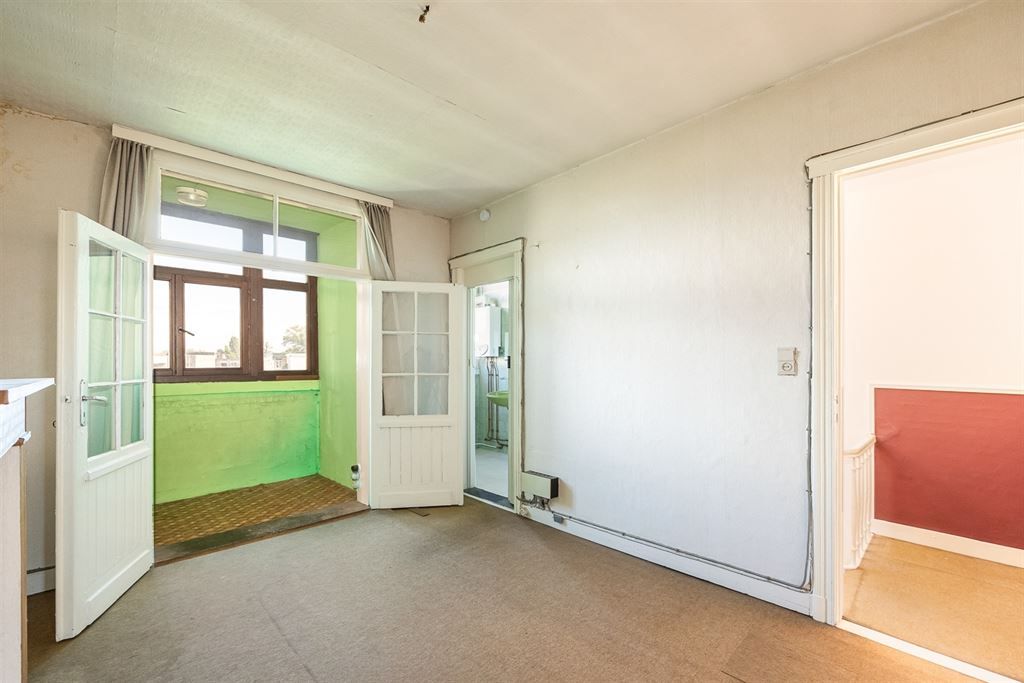 Te renoveren burgerwoning met grote tuin foto 20