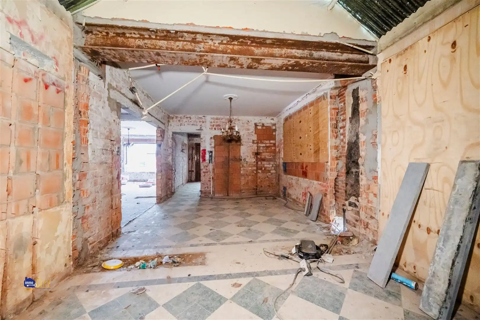 Te renoveren woning in Halle-Booienhoven foto 12