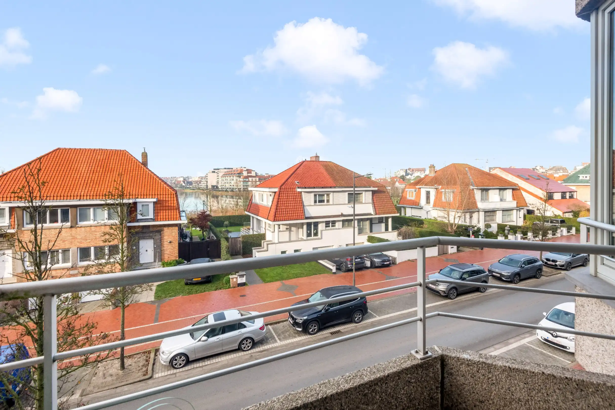 Zuid-west gericht appartement met open zicht over het Zegemeer. Inclusief garagebox en parkeerplaats GLV foto 5