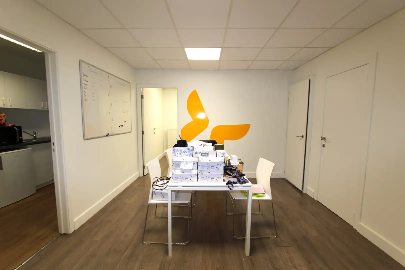 GELIJKVLOERS HANDELSPAND IN HET STADSCENTRUM foto 5