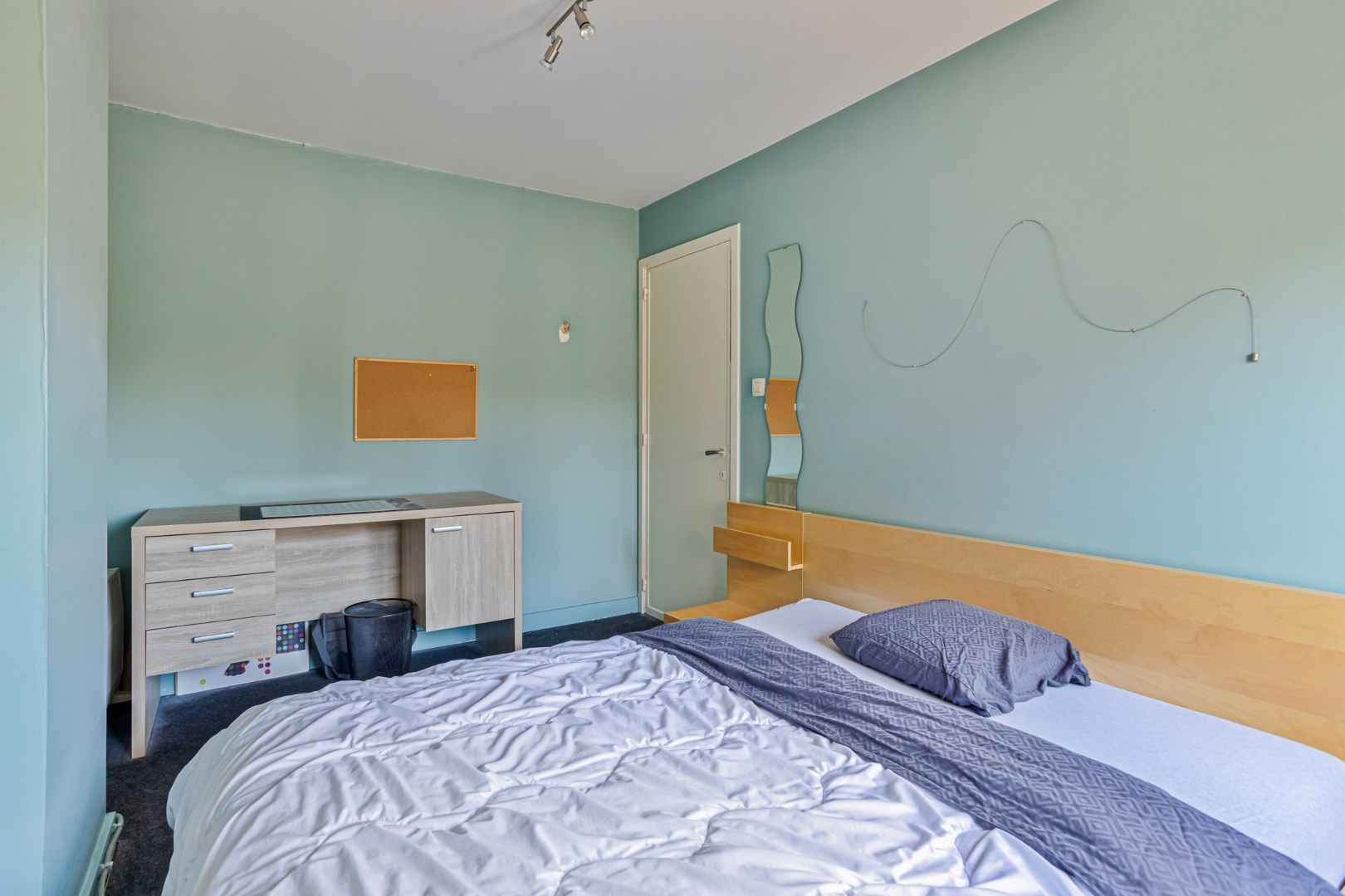 Te renoveren halfopen woning met 3 slaapkamers op een perceel van ca. 780 m² ! foto 21