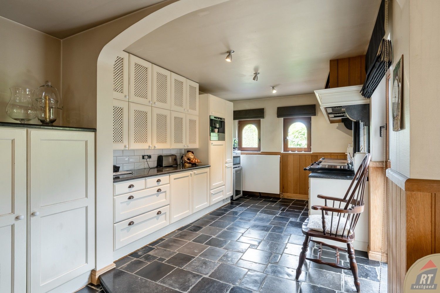 Exclusieve Spaanse villa met karakter en ruimte midden in het groen foto 9