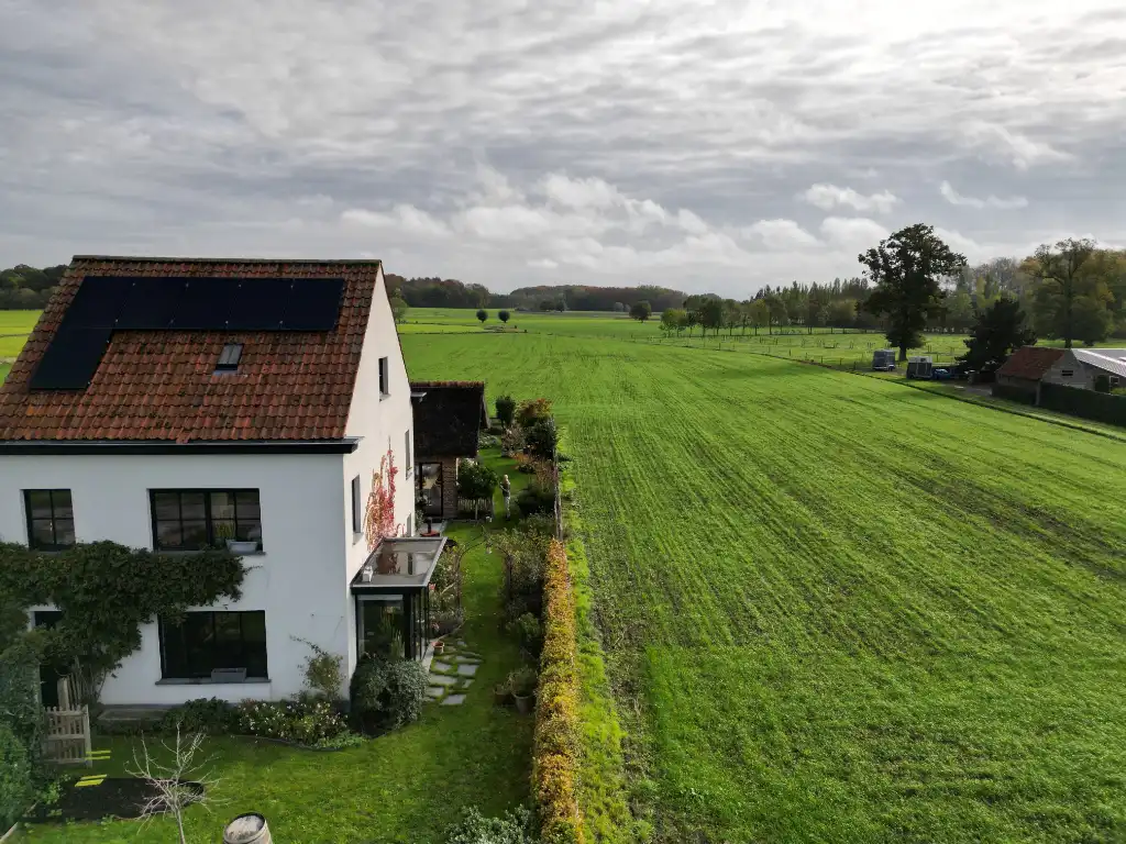 Instapklare woning met EPC A en panoramisch uitzicht op de velden in Ursel foto 4