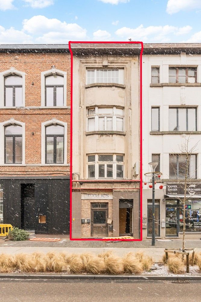 Te renoveren handelshuis op een toplocatie te Sint-Truiden foto 15