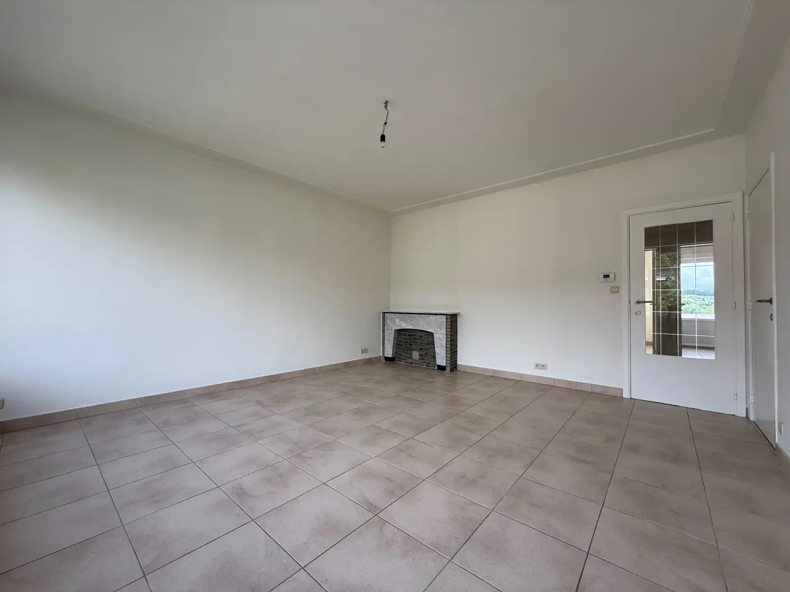 Instapklaar 2-slpk appartement met garage foto 3