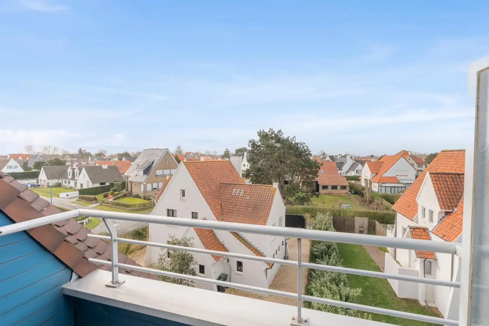 RUIM DUPLEX APPARTEMENT MET 4 SLAAPKAMERS foto 16