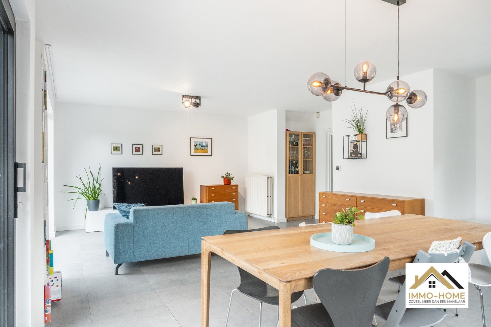 Instapklare halfopen bebouwing in groene omgeving foto 3