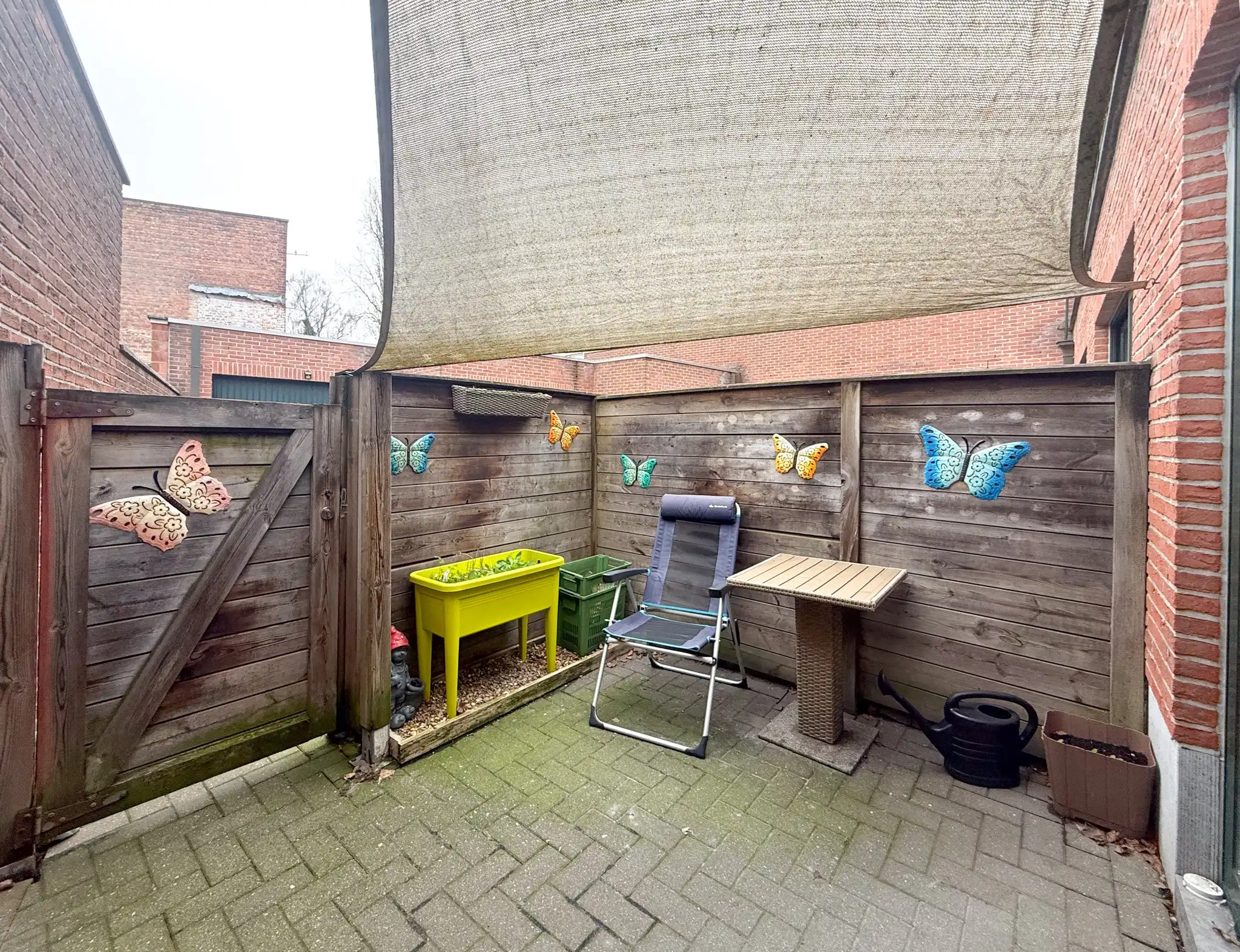 Lichtrijk appartement in centrum Beveren met twee slaapkamers, koertje en garage foto 12