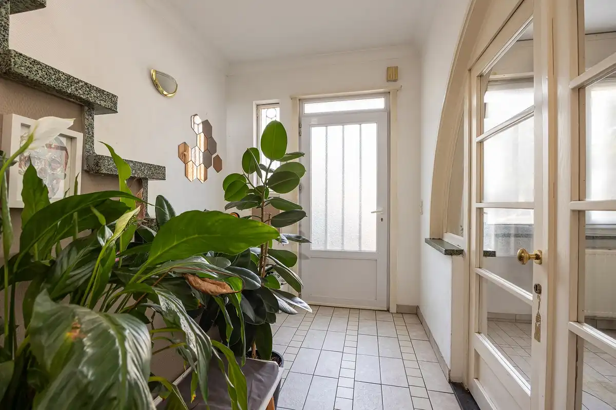 Instapklare semi half open woning met 4 slaapkamers foto 14