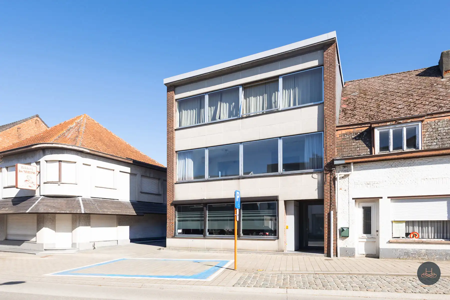 Leuk appartement in centrum Baal met garage foto {{pictureIndex}}