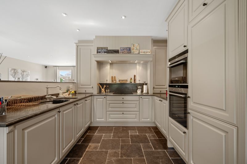 Villa van 319m² in pastorale stijl op 10a16ca foto 9