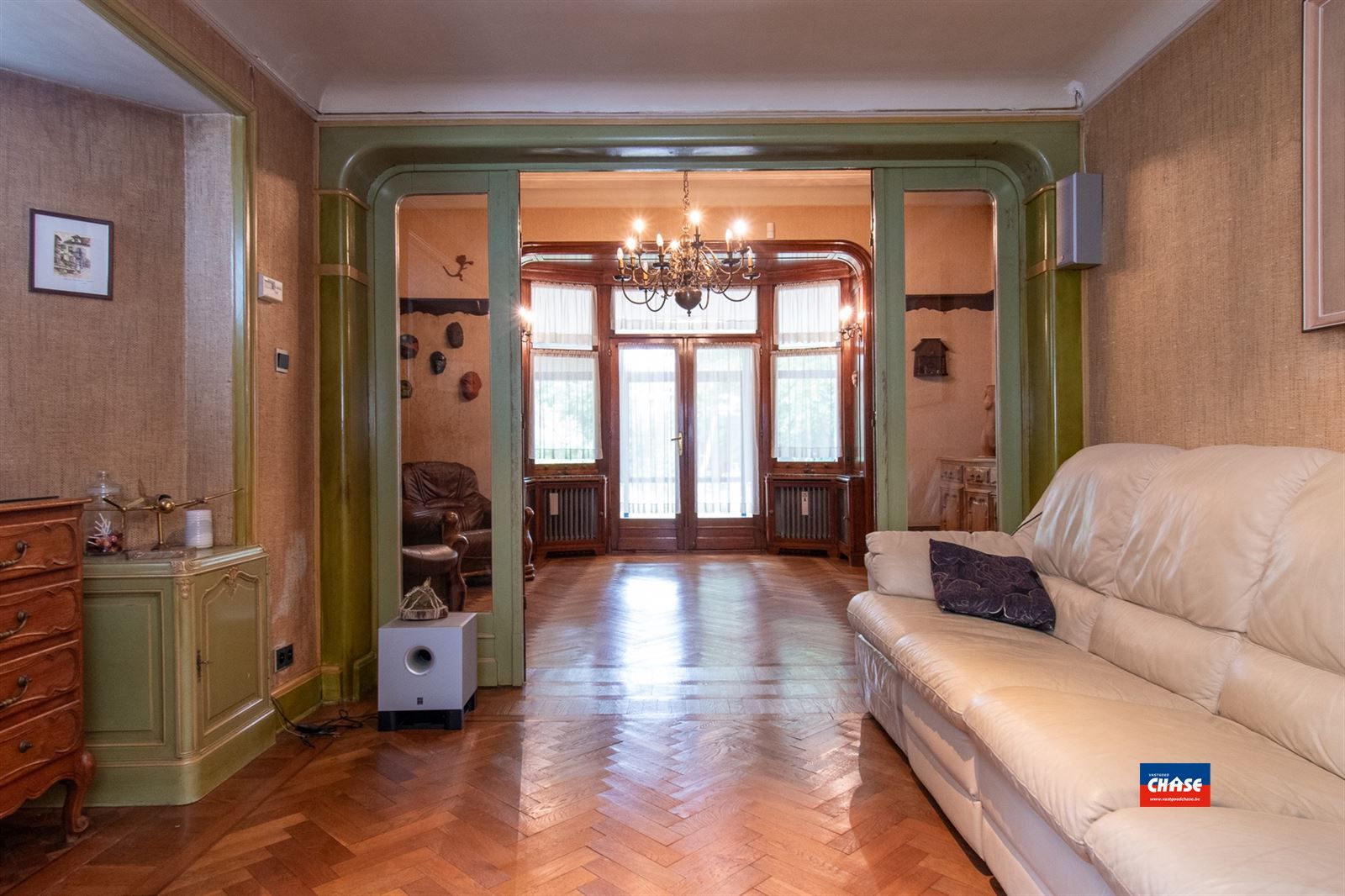 Zeer ruime woning met tal van mogelijkheden! foto 8