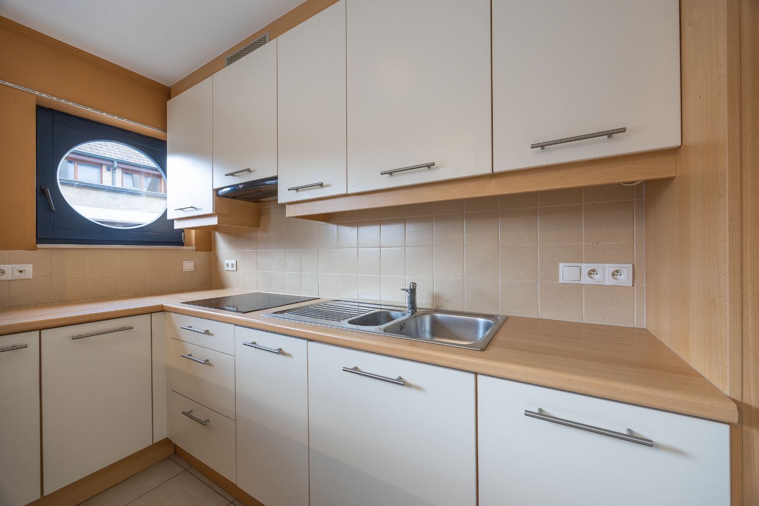 Twee slaapkamer appartement met lateraal zeezicht foto 7