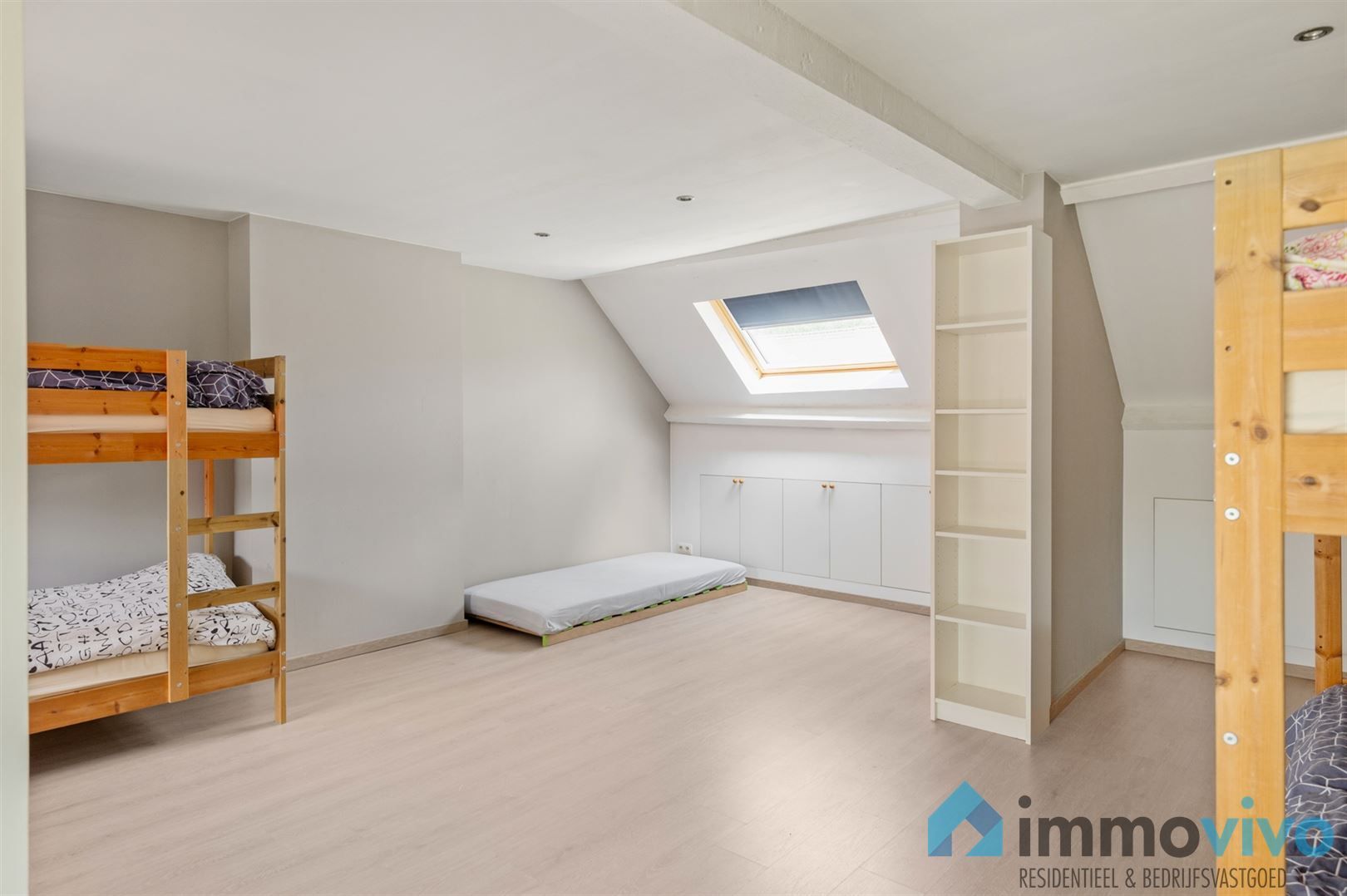 Mooie halfopen bebouwing op 420m² grond foto 29
