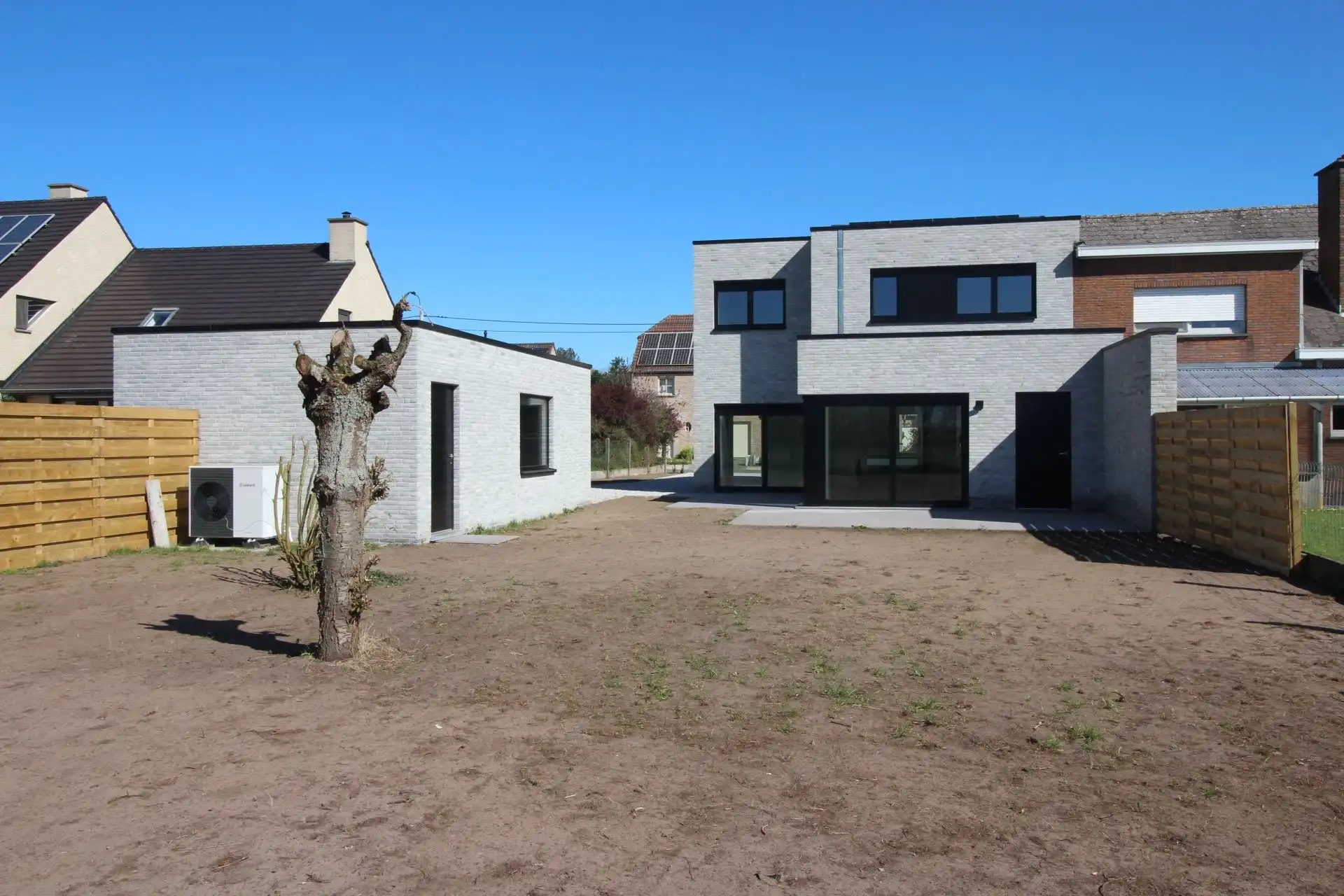 Woning, 3 slpks, voorzien van de nieuwste technieken. foto 6