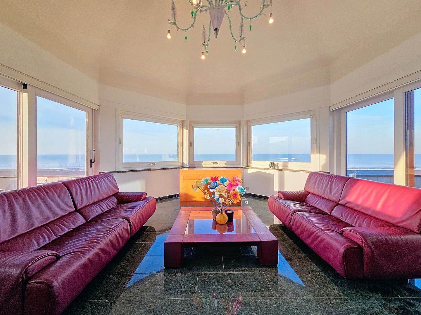 Exclusieve penthouse  met panoramisch zeezicht op een topligging te Sint-Andre (Oostduinkerke) foto 3