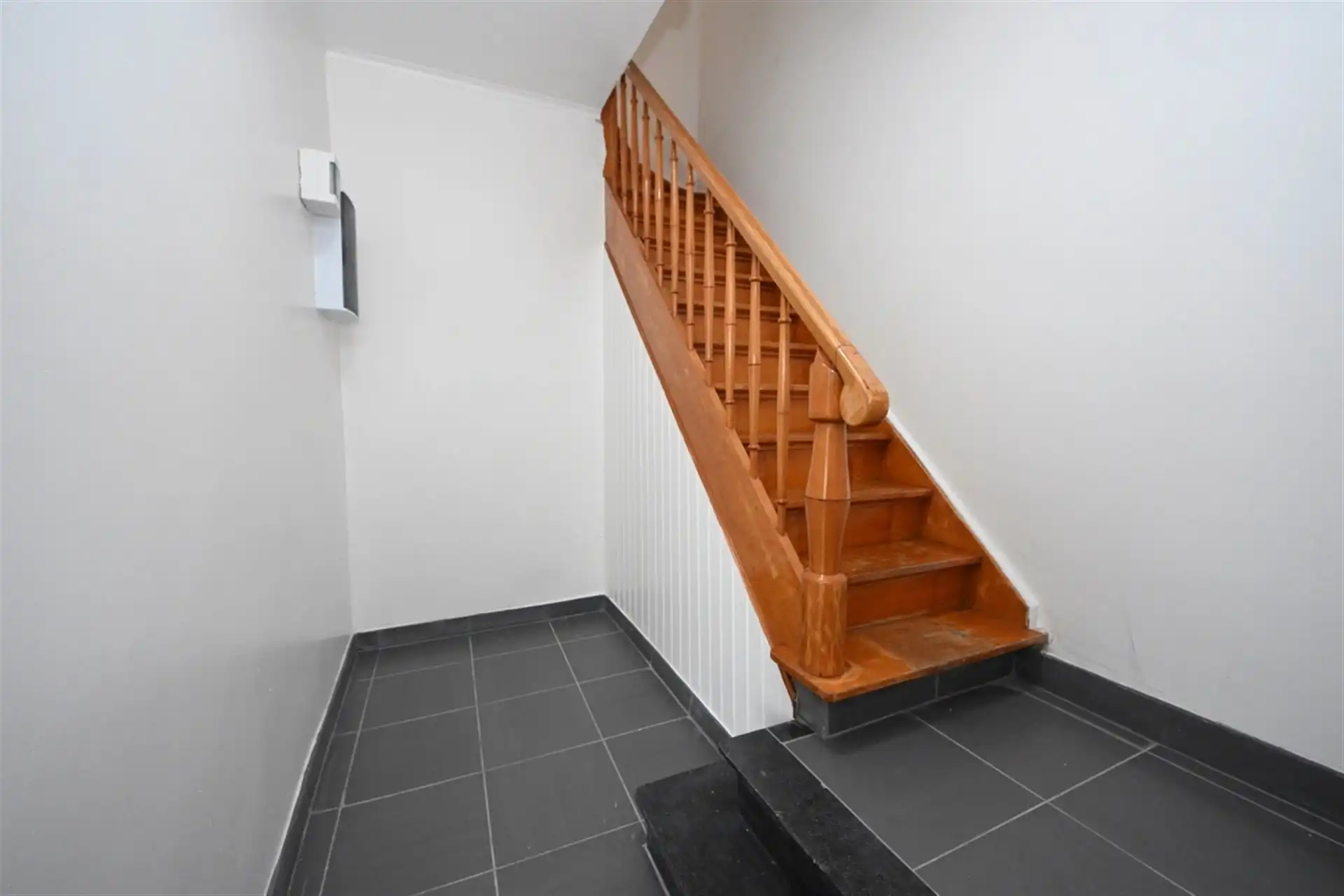 Woning met 3 slaapkamers en tuin.  foto 9