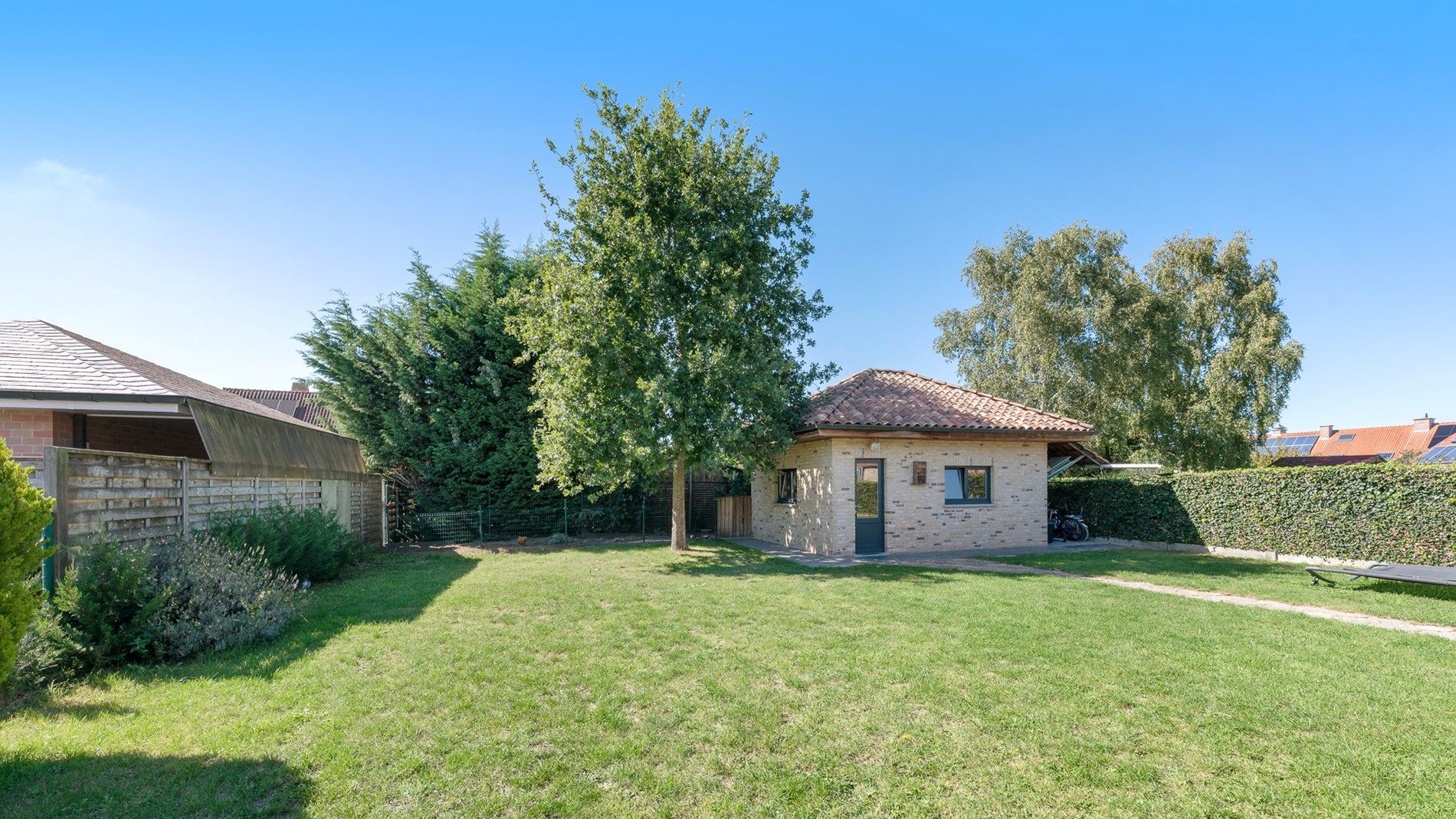 Zeer ruime villa op rustige ligging foto 15