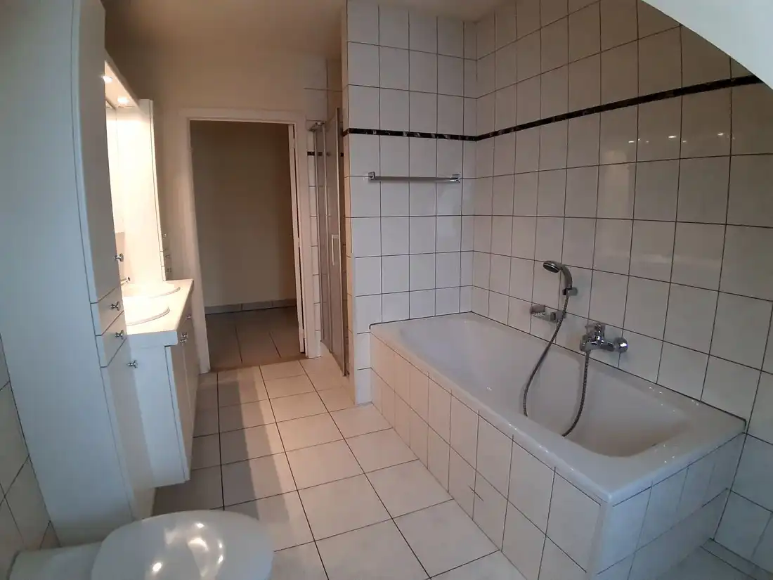 Ruim appartement op de 2de verdieping te Achel foto 12