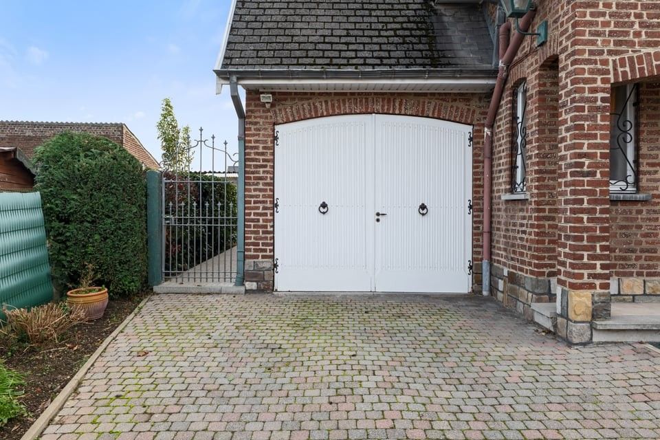 CHARMANTE OPEN BEBOUWING MET GARAGE IN OPLINTER foto 5